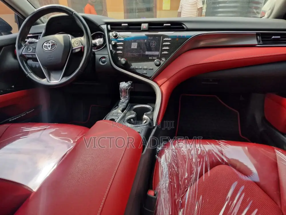Toyota Camry 2019 White
