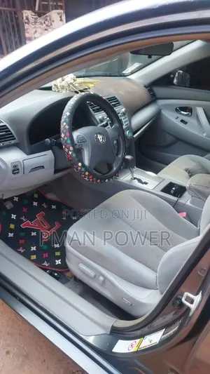 Toyota Camry LE 4dr Sedan (2.4L 4cyl 5A) 2008 Gray
