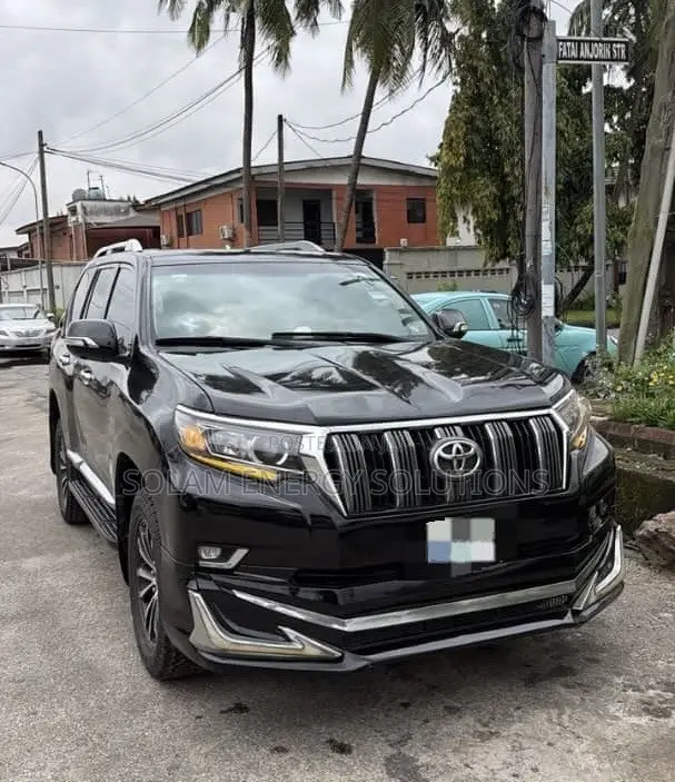 Toyota Land Cruiser Prado 2017 Black