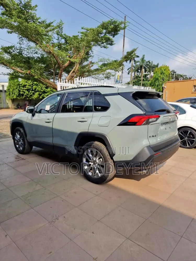 Toyota RAV4 2023