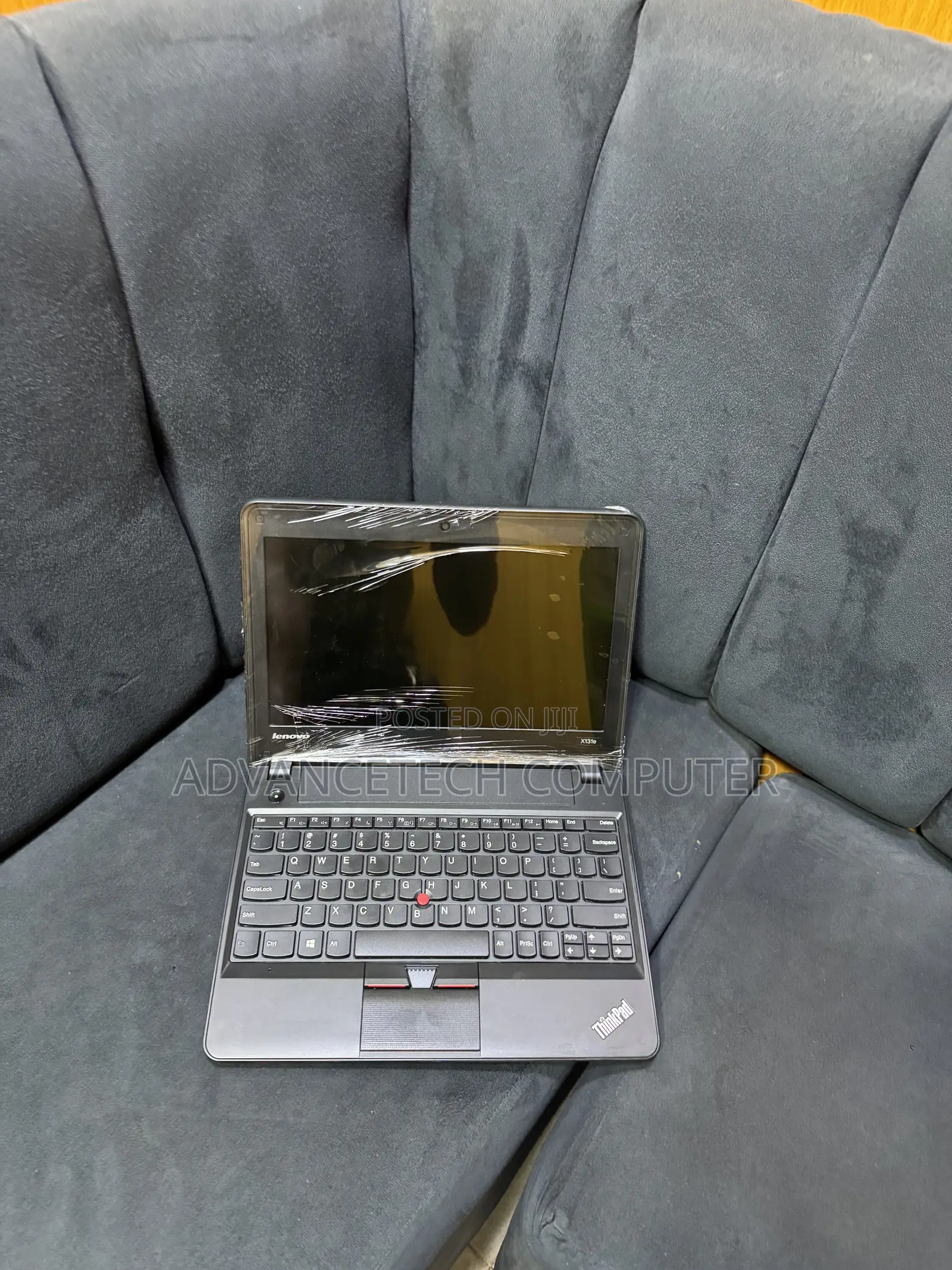 Laptop Lenovo ThinkPad X131e 4GB Intel SSD 128GB