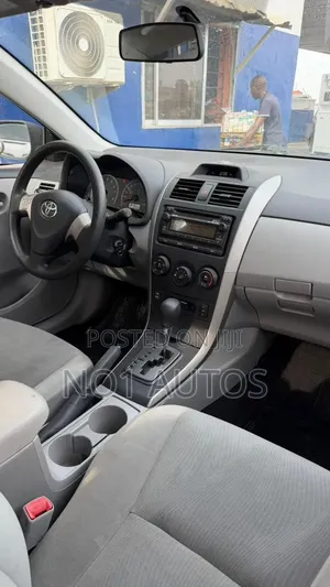 Toyota Corolla 2013 Gray