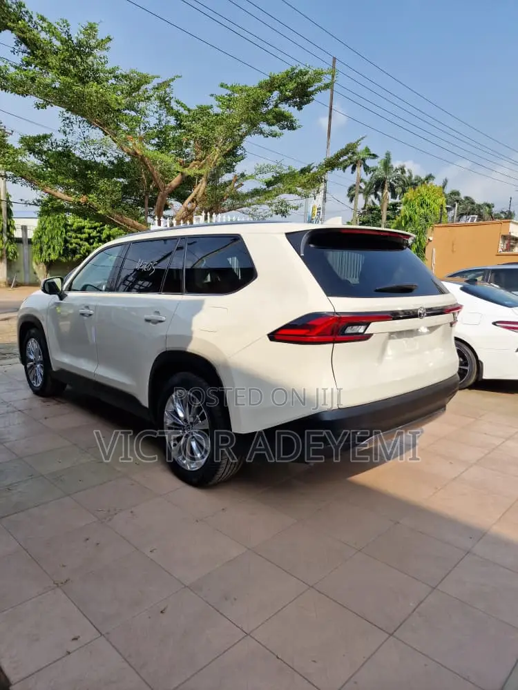 Toyota Highlander 2024 White