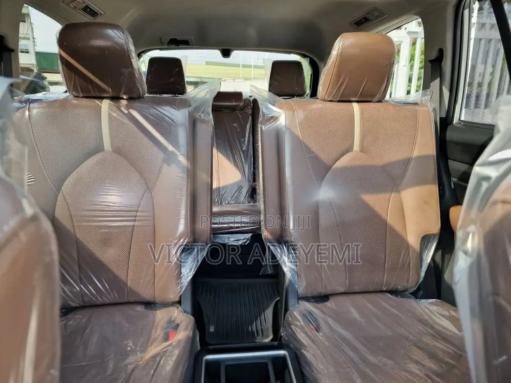 Toyota Highlander 2024 White