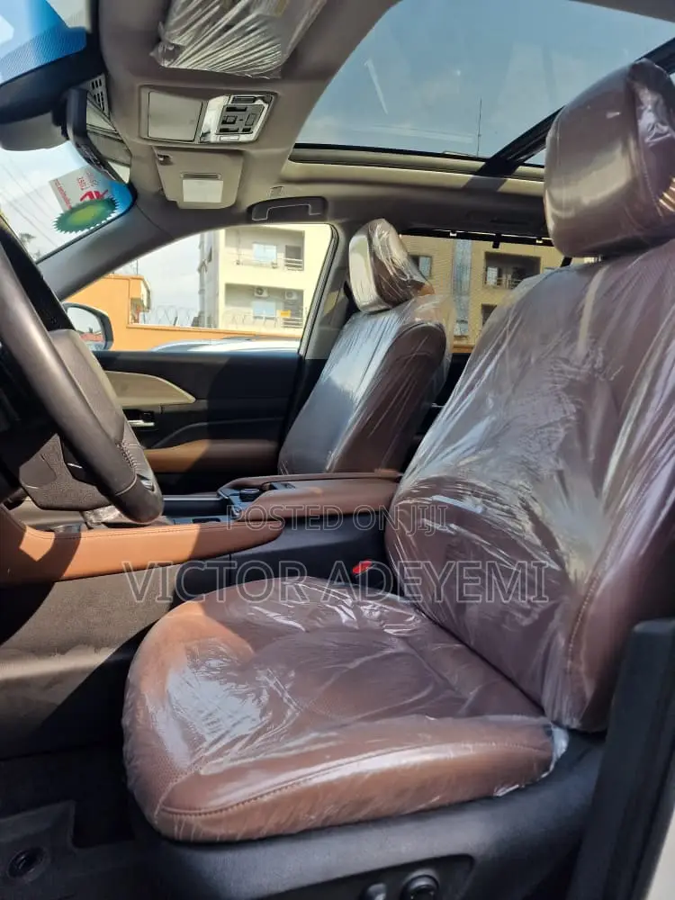Toyota Highlander 2024 White