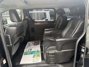 Toyota Granvia 2020 Black