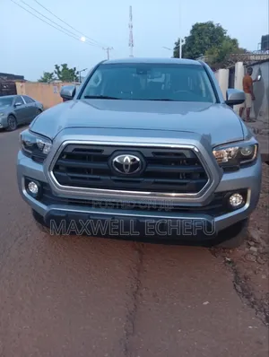 Toyota Tacoma SR5 2019 Gray