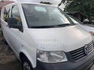 Volkswagen Transporter 2014 White