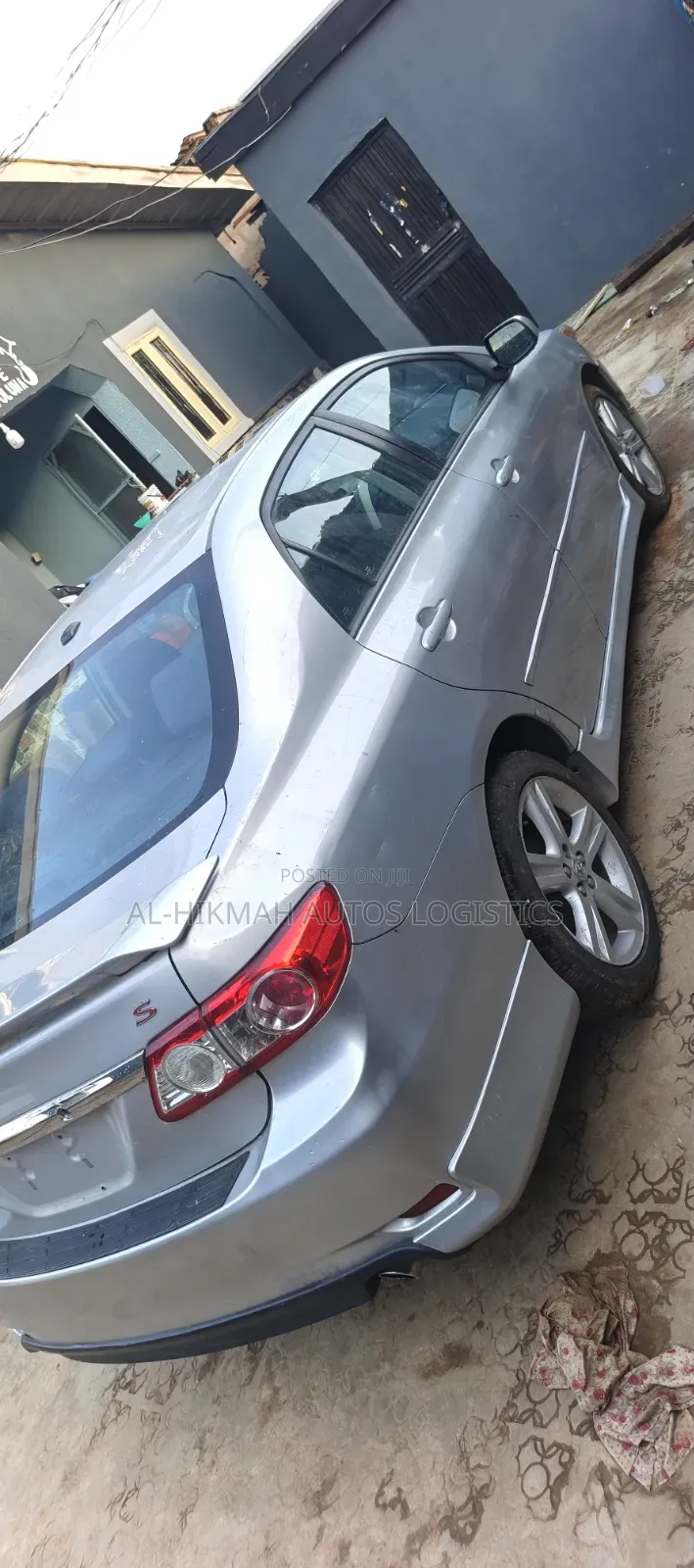 Toyota Corolla 2013 Silver