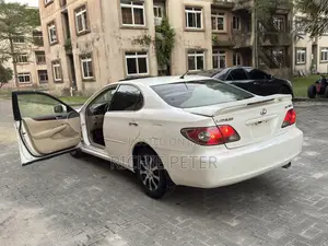 Lexus ES 330 Sedan 2004 White