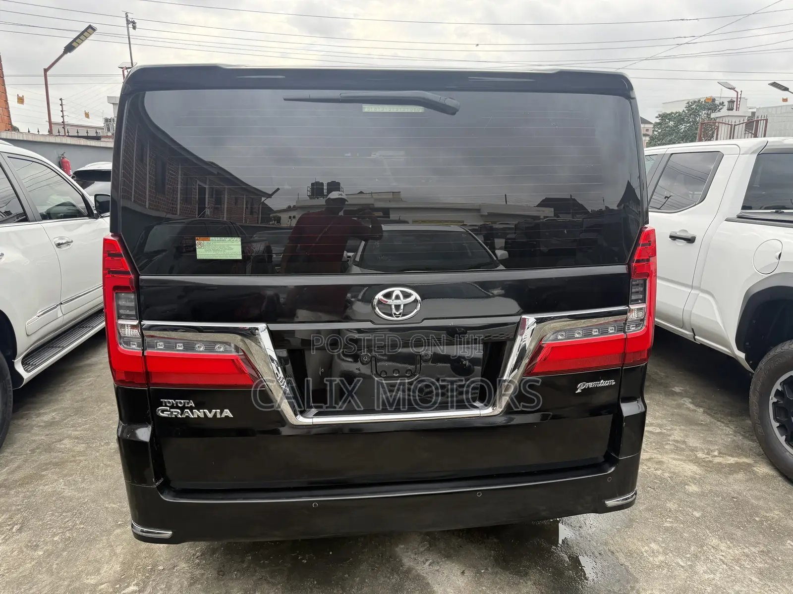 Toyota Granvia 2020 Black