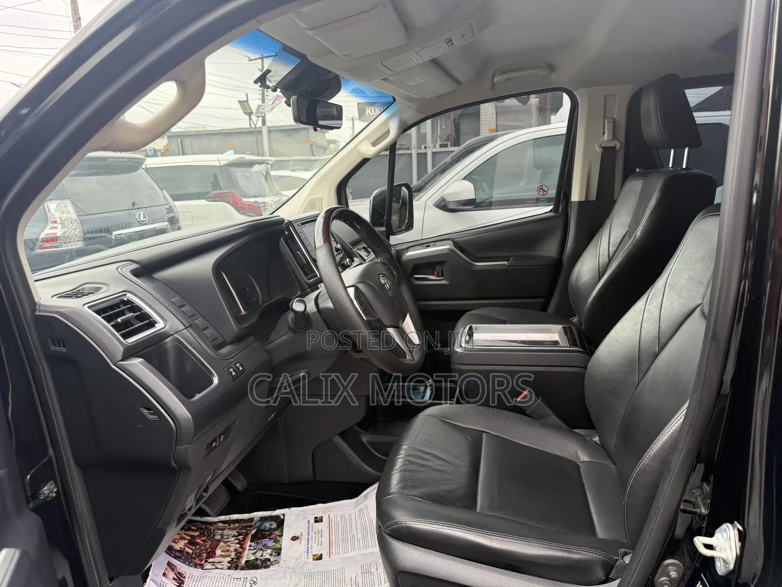 Toyota Granvia 2020 Black