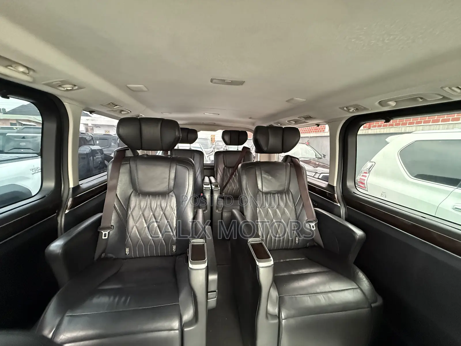 Toyota Granvia 2020 Black