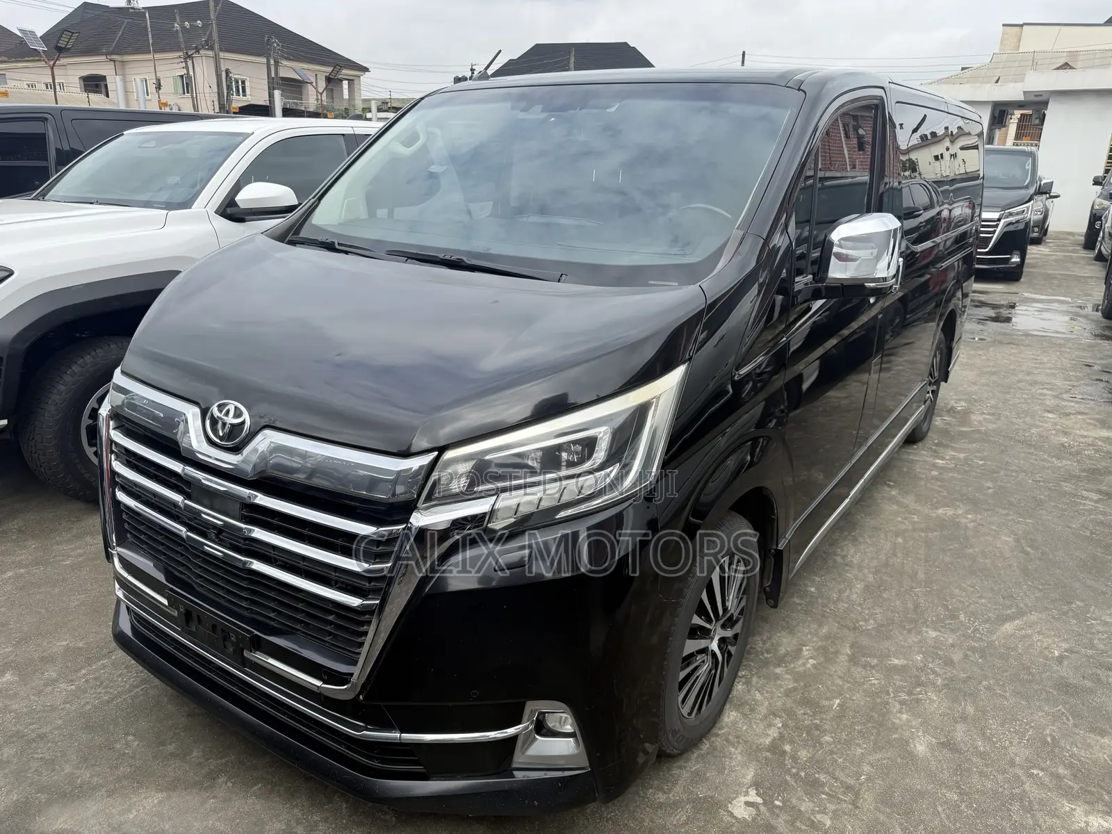 Toyota Granvia 2020 Black