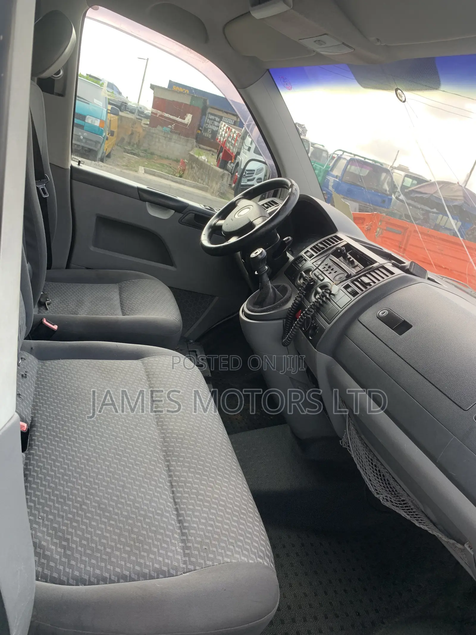 Volkswagen Transporter 2014 White
