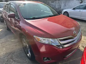 Toyota Venza 2014 Red