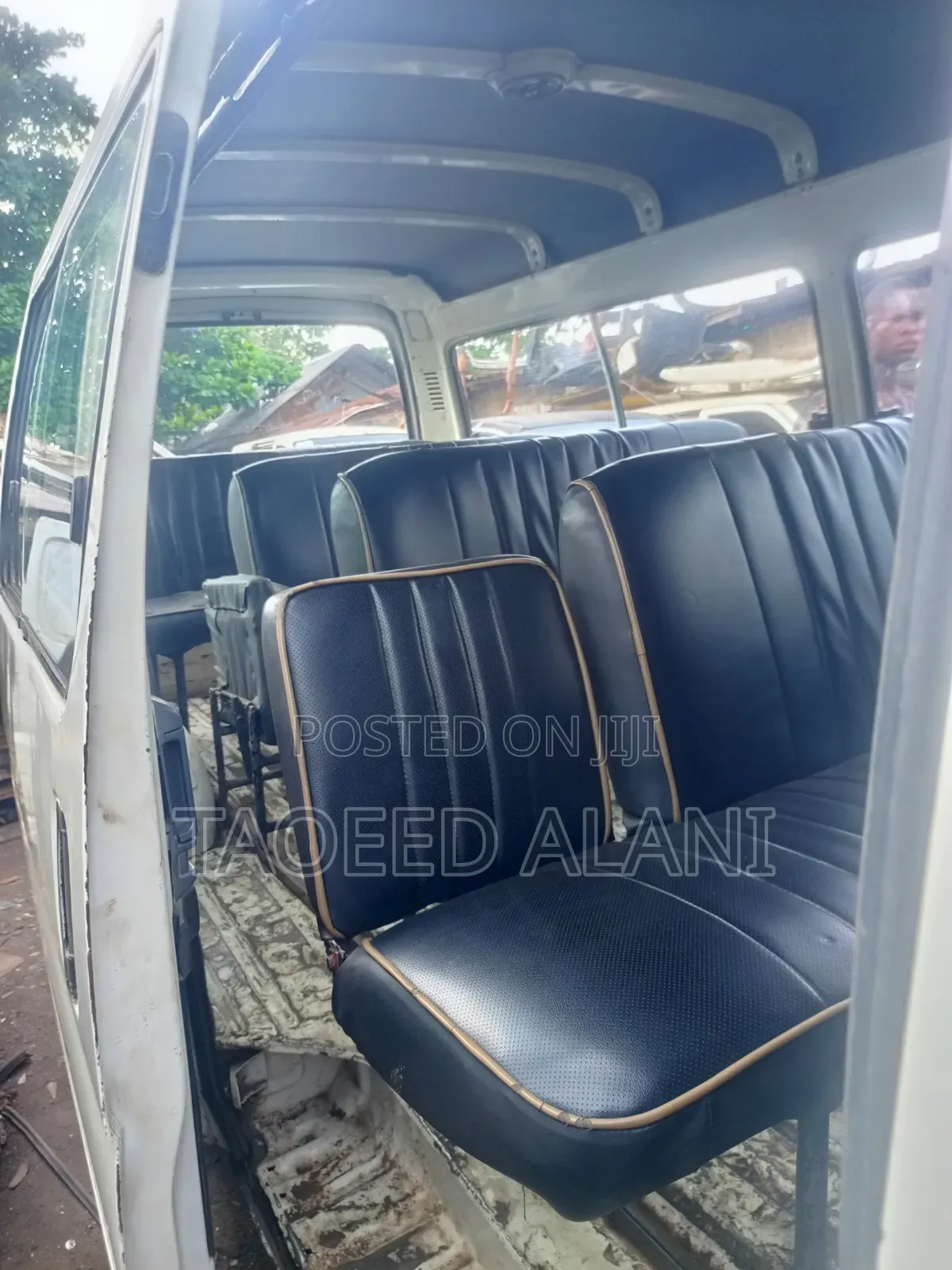 Toyota HiAce 2006 White