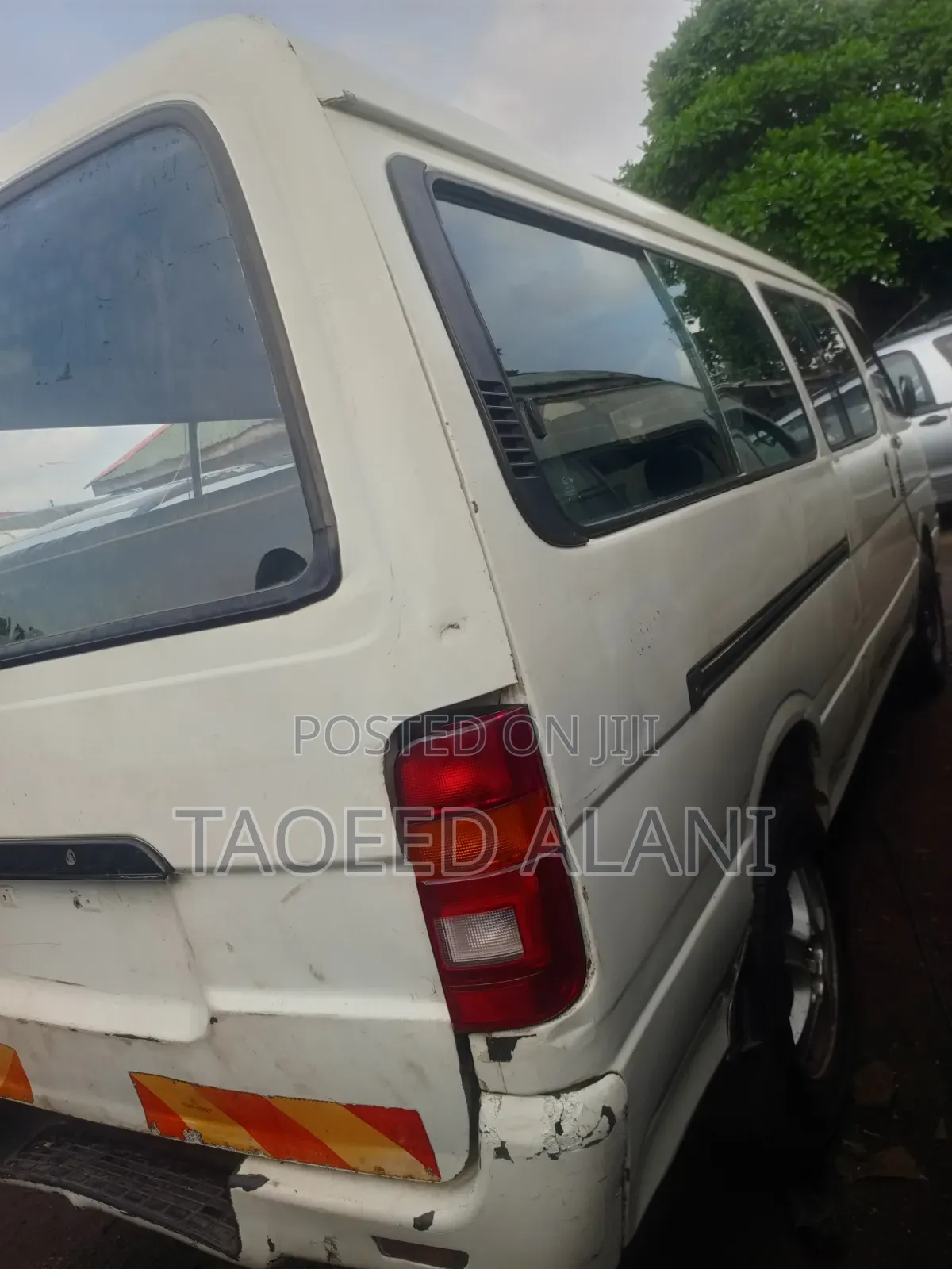 Toyota HiAce 2006 White