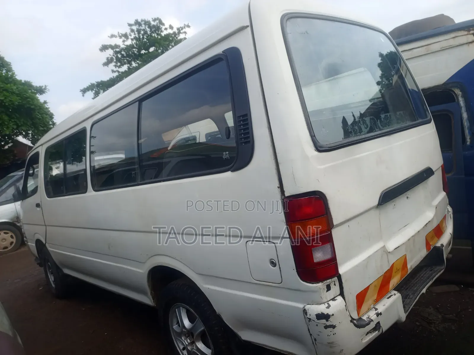 Toyota HiAce 2006 White