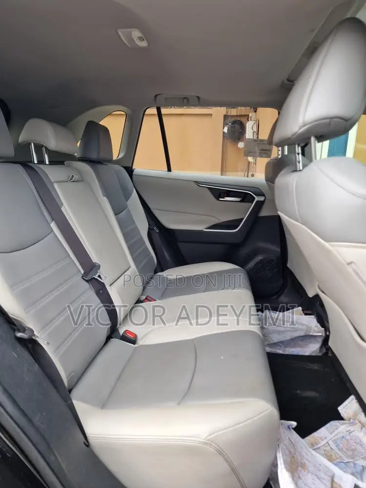Toyota RAV4 2020 Black