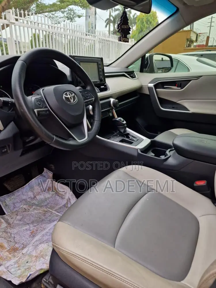 Toyota RAV4 2020 Black