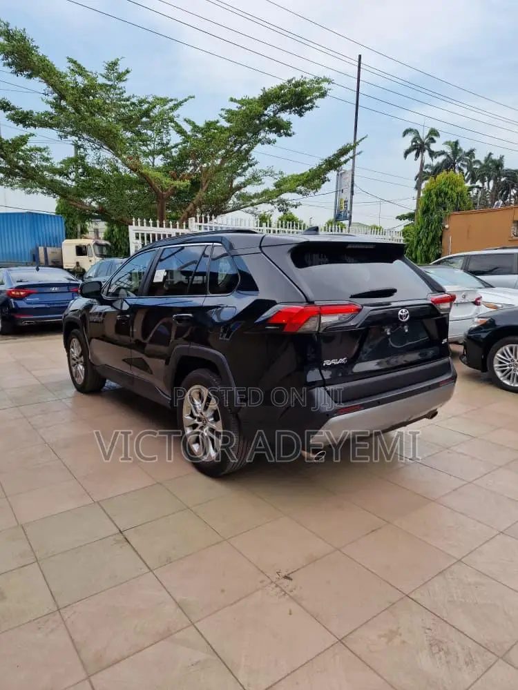 Toyota RAV4 2020 Black