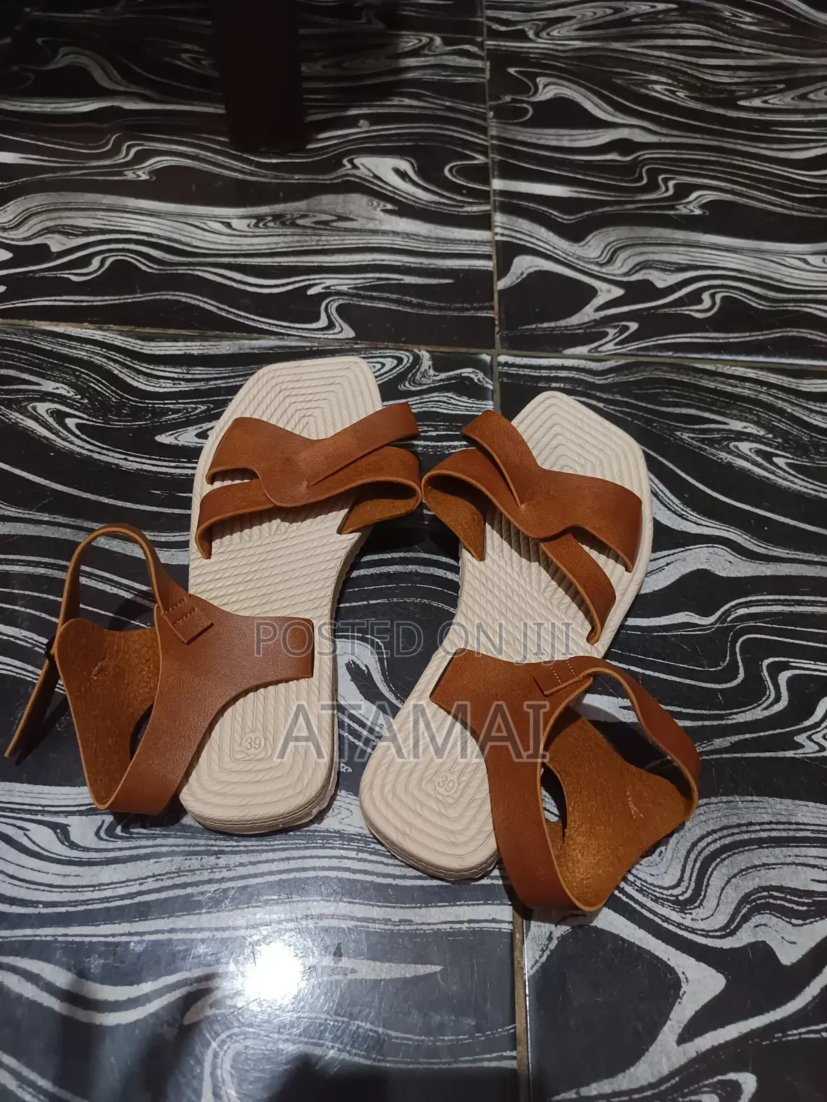 Female's Sandals