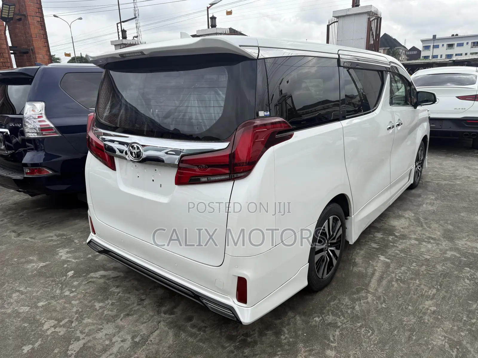 Toyota Alphard 2020 White