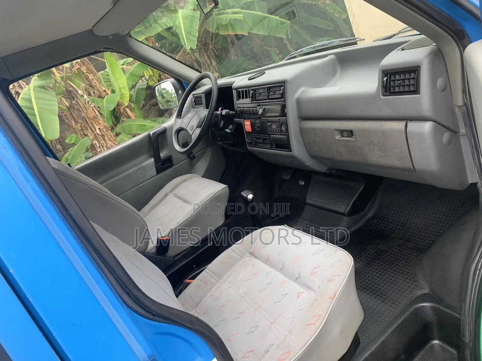 Volkswagen Transporter 2005 Blue