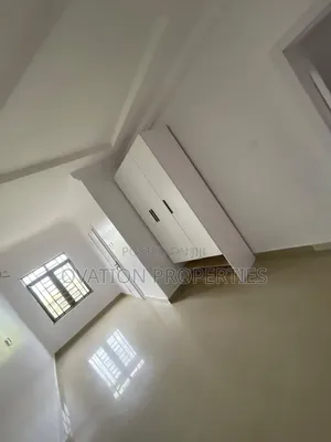 2bdrm Block of Flats in An Estate Not Far for rent