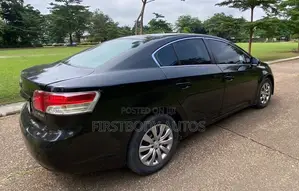 Toyota Avensis 2012 Black
