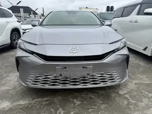 Toyota Camry 2024 Gray