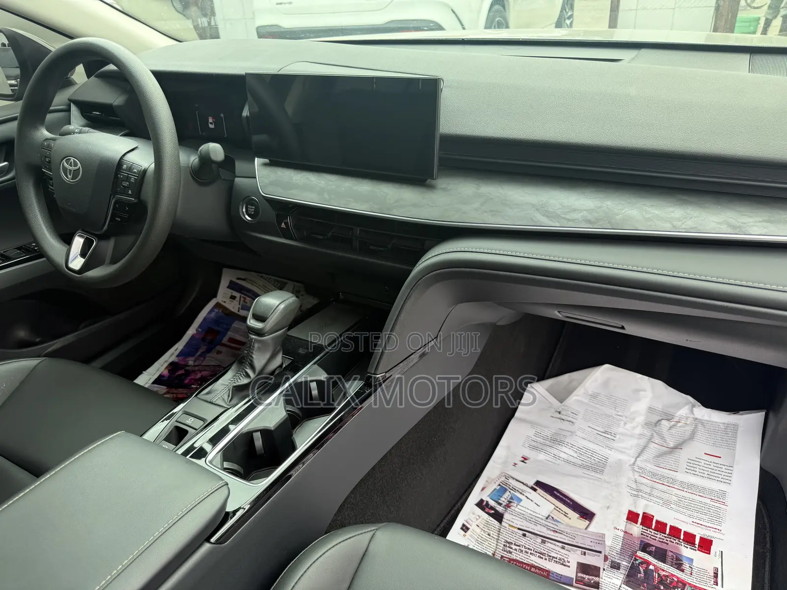 Toyota Camry 2024 Gray
