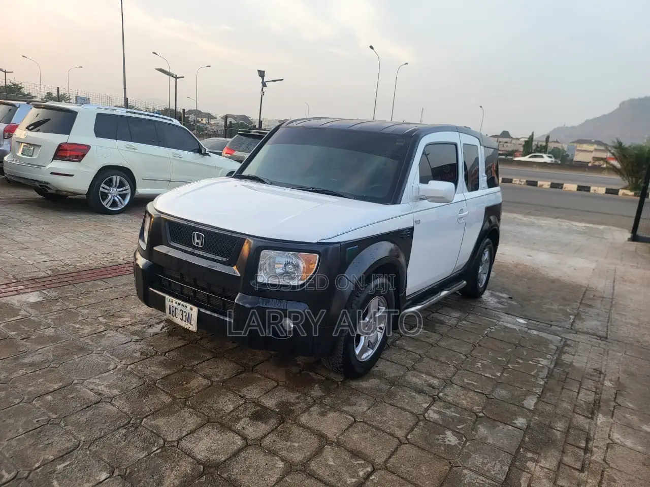 Honda Element LX Automatic 2005 White