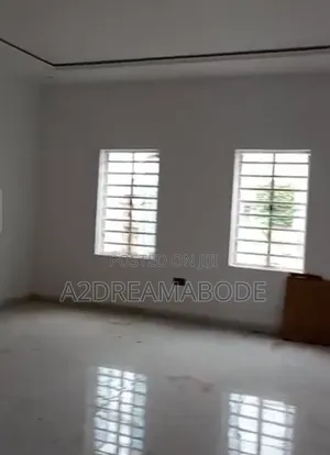 3bdrm Apartment in Ogba for sale