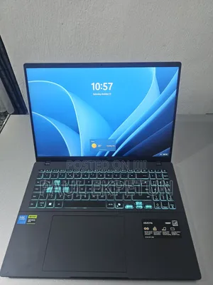 Laptop Asus V1V 16GB Intel Core Ultra 7 SSD 1T