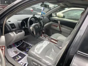 Toyota Highlander 2010 Gray