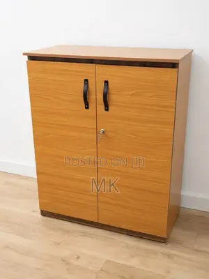 2-Door Storage Cabinet With 3 Shelves & Key Lock - Brown