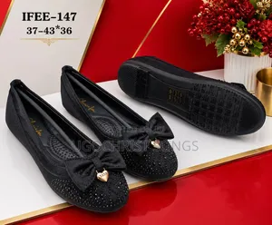 Stylish Women Flat Shoes