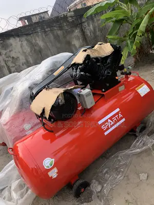 4 Cylinder 12.5bar 500L 10Hp Air Compressor For