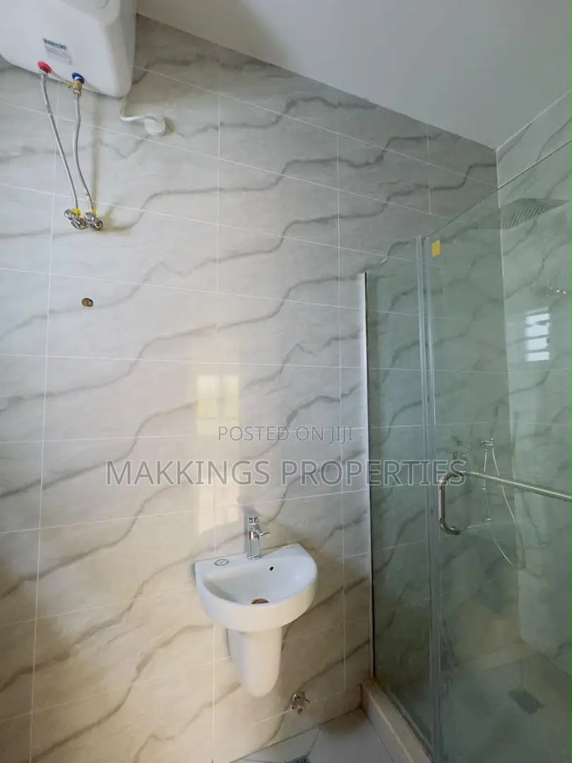 4bdrm Duplex in Bode Thomas for sale
