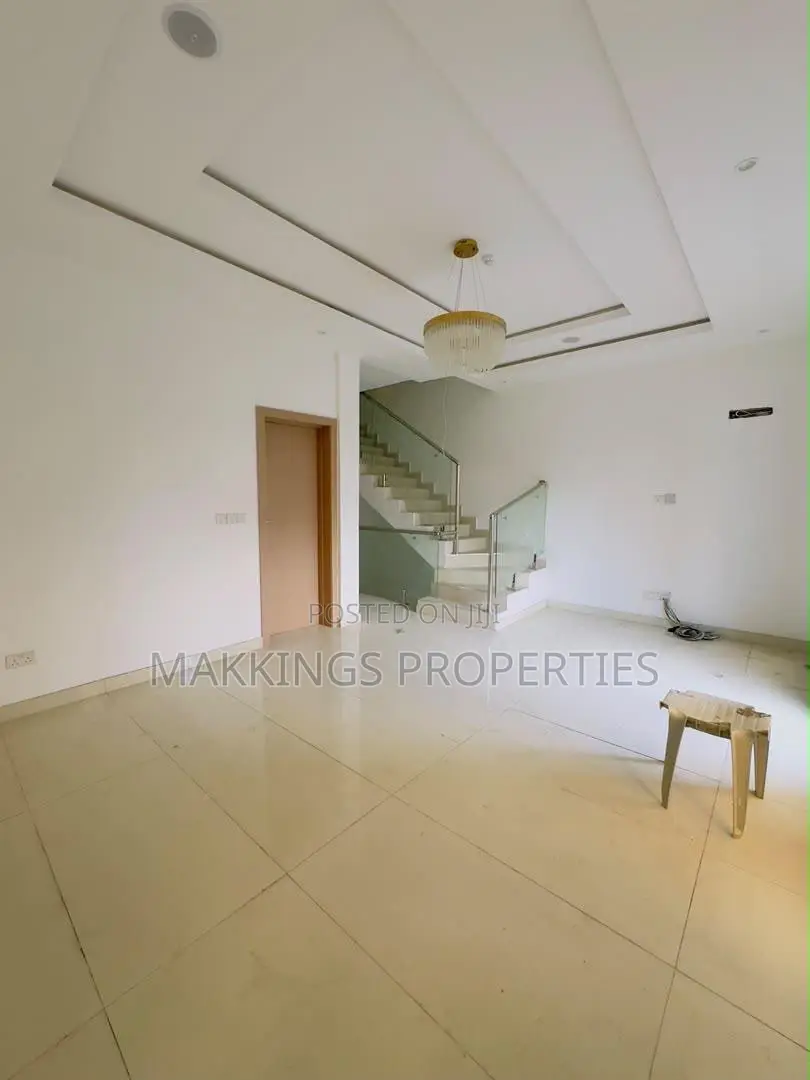 4bdrm Duplex in Bode Thomas for sale