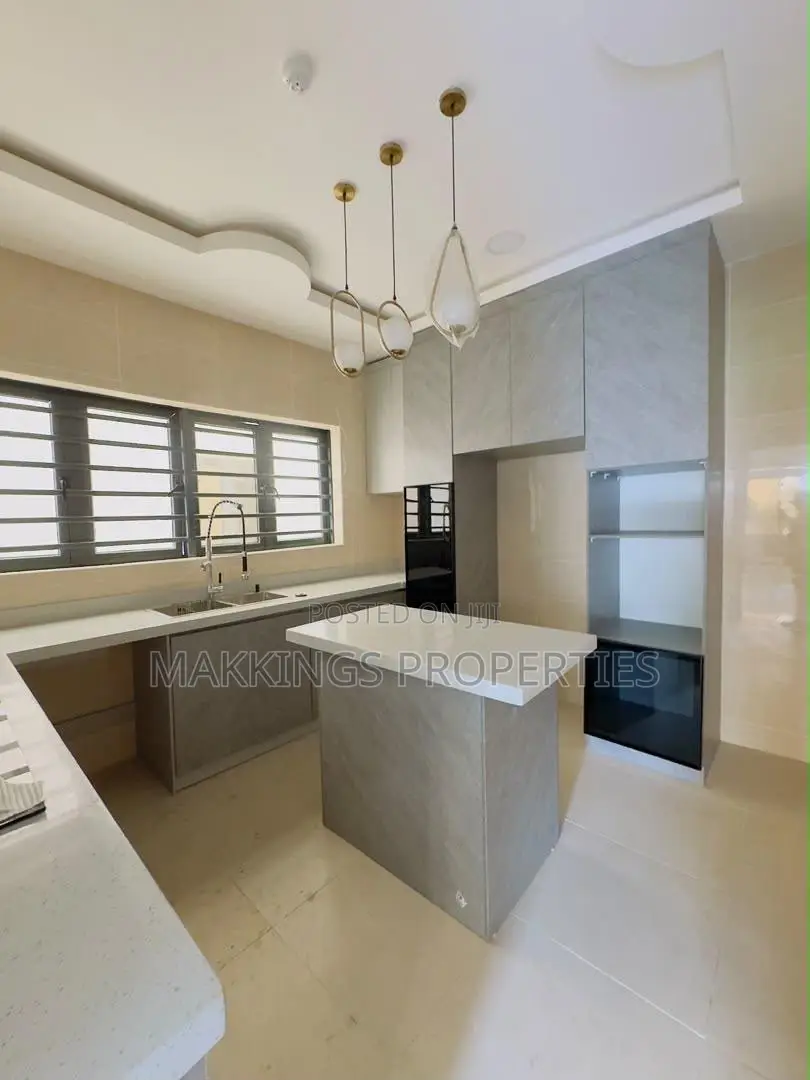 4bdrm Duplex in Bode Thomas for sale