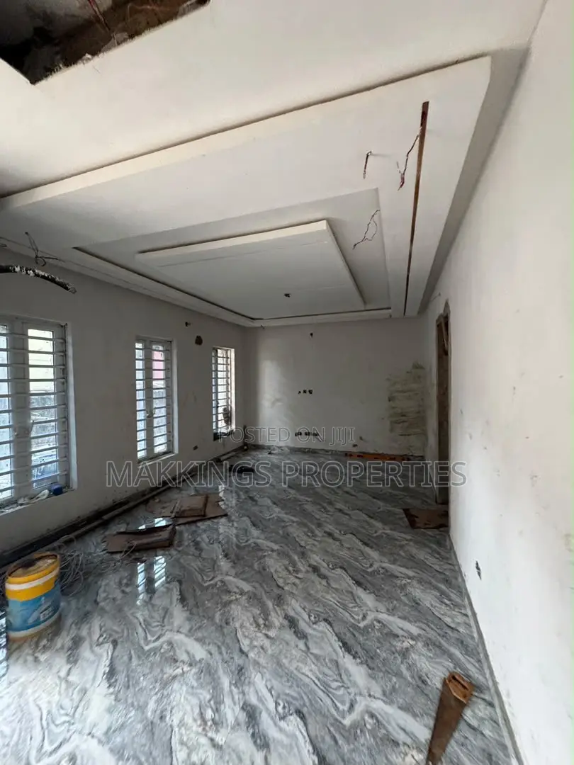 4bdrm Duplex in Bode Thomas for sale