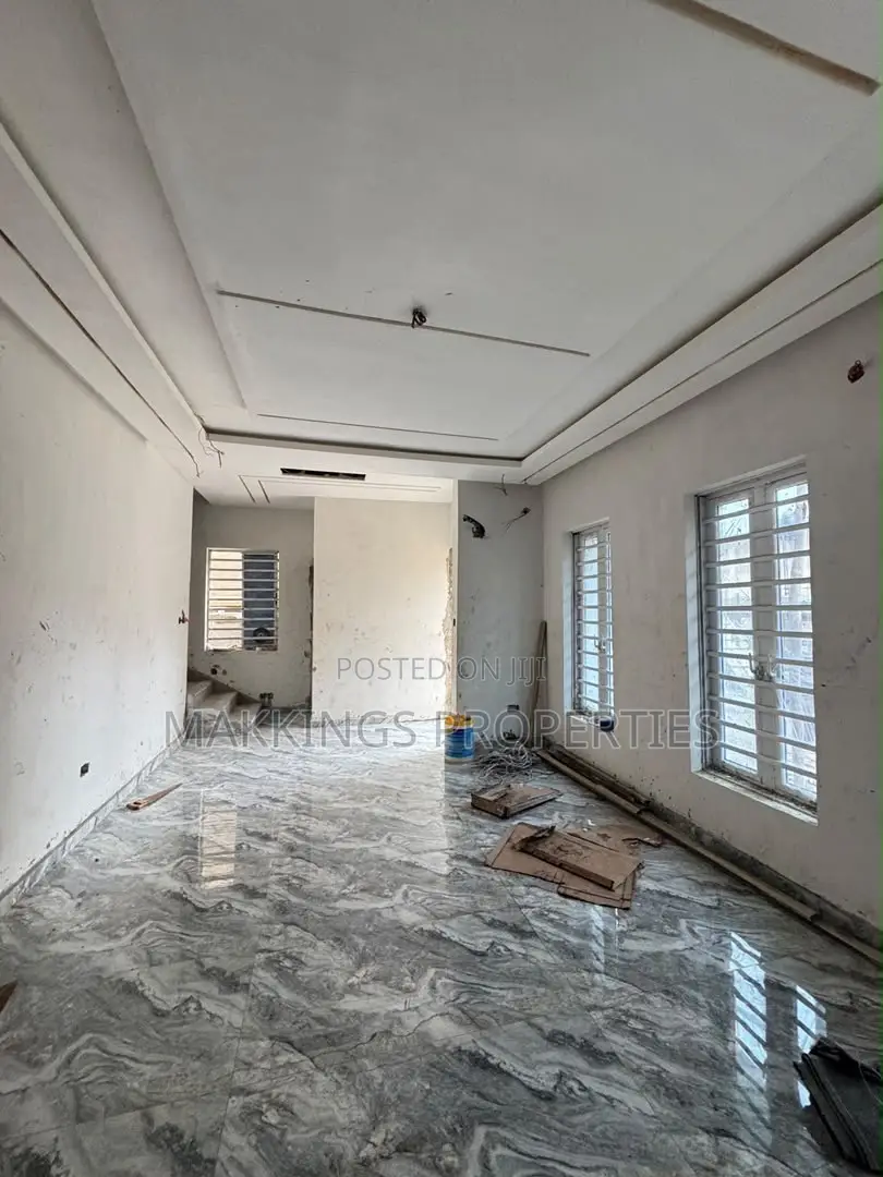 4bdrm Duplex in Bode Thomas for sale