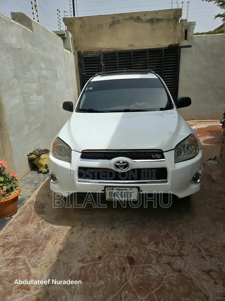 Toyota RAV4 2010 White