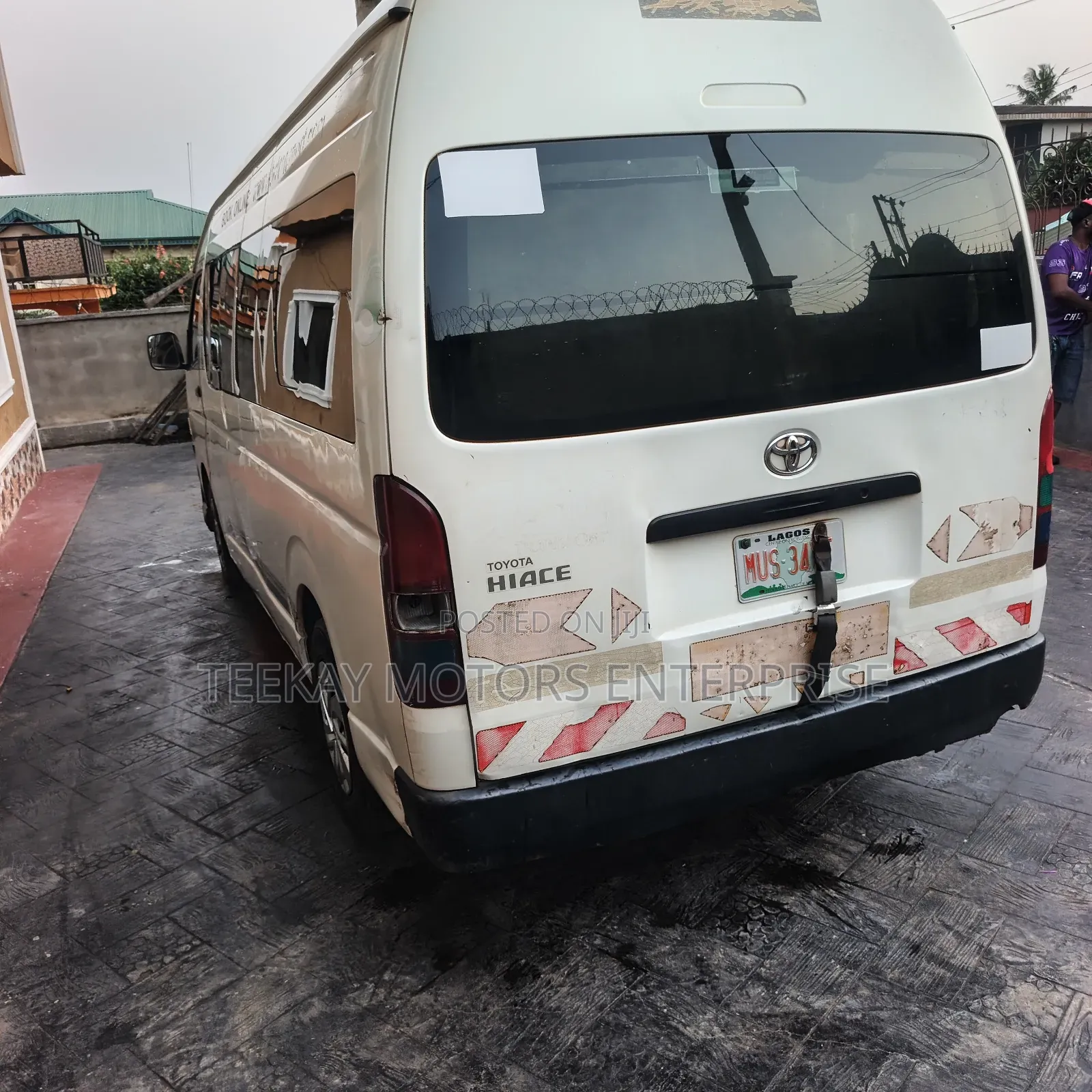 Toyota HiAce 2021 White