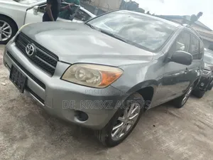Toyota RAV4 2.4 2008 Green
