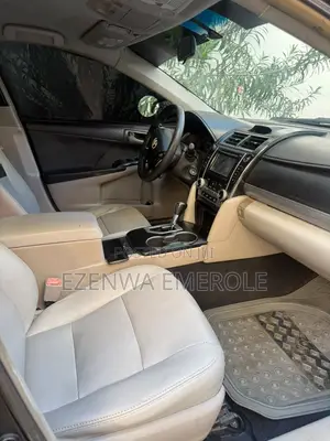 Toyota Camry LE 4dr Sedan (2.5L 4cyl 6A) 2013 Black