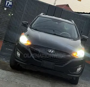 Hyundai Tucson Limited AWD 2012 Black